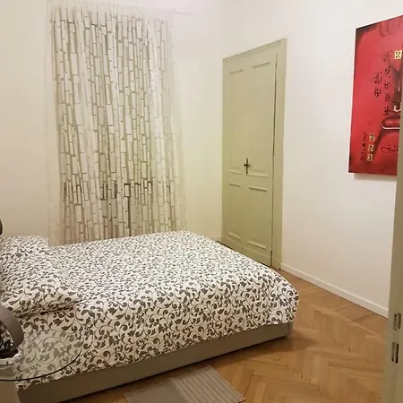 Giuria 35 - Elegante Ed Accogliente Nei Pressi Del Valentino Apartmán